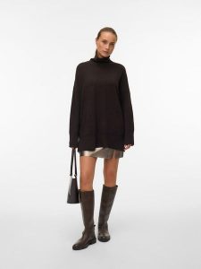 Vero Moda Sweter w kolorze ciemnobrązowym rozmiar: M. Brązowe golfy Vero Moda, m, bez wzorów, z materiału, bez ramiączek. Za 86,99 zł.