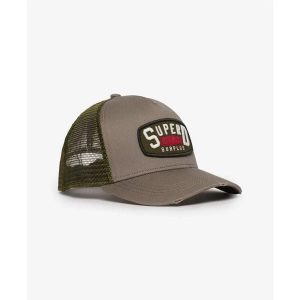 Damska czapka typu trucker Superdry. Szare czapki Superdry, bez wzorów. W wyprzedaży za 131,90 zł.