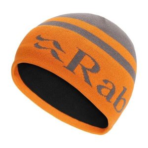 Czapka dzianinowa z logo Rab Logo Band Beanie. Brązowe czapki RAB, bez wzorów, z dzianiny, sportowe. Za 64,99 zł.