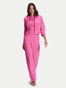 Swing Marynarka 4AF01800 Różowy Regular Fit. Czerwone marynarki i żakiety Swing, bez wzorów, z syntetyku. Za 469,99 zł.