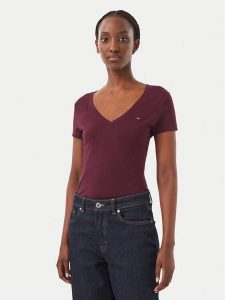 Tommy Jeans T-Shirt DW0DW20458 Fioletowy Slim Fit. Fioletowe t-shirty Tommy Jeans, s, bez wzorów, z bawełny, bez kołnierzyka, bez ramiączek. Za 129,99 zł.