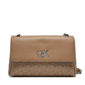 Torebka Calvin Klein. Brązowe torebki klasyczne Calvin Klein, bez wzorów, bez dodatków. Za 579,99 zł.