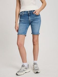 Cross Jeans Szorty dżinsowe w kolorze niebieskim rozmiar: 25W. Niebieskie szorty Cross Jeans, z aplikacjami, z jeansu, klasyczne, z podwyższonym stanem. Za 92,42 zł.