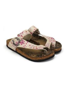 Calceo Japonki w kolorze kremowo-jasnoróżowym rozmiar: 41. Brązowe klapki Calceo, bez wzorów, z otwartym noskiem, bez obcasa. Za 130,99 zł.