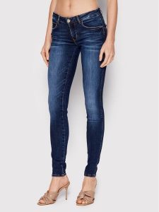 Guess Jeansy W2YAJ2 D4Q03 Niebieski Skinny Fit. Niebieskie jeansy Guess, z aplikacjami, z bawełny. Za 299,99 zł.