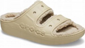 Klapki Dla Dorosłych Crocs Baya Cozzy Sandal. Brązowe klapki Crocs, bez wzorów, z materiału, bez obcasa. Za 149,99 zł.