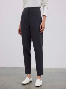 BGN Spodnie w kolorze antracytowym rozmiar: 36. Czarne spodnie z wysokim stanem BGN, bez wzorów, z materiału, z podwyższonym stanem. Za 153,71 zł.