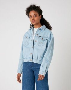 WRANGLER WESTERN UTILITY JACKET DAMSKA KURTKA JEANSOWA CLOUD NINE W427MC25E 112128831. Kurtki Wrangler, s, bez wzorów, z jeansu, bez kaptura. W wyprzedaży za 99,99 zł.