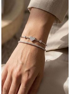 Atelier MIU Bransoletka z cyrkoniami rozmiar: onesize. Szare bransoletki Atelier MIU, z cyrkonią, z mosiądzu. Za 73,95 zł.