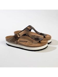 BACKSUN Japonki "Alghero" w kolorze miedzianym rozmiar: 36. Brązowe klapki Backsun, bez wzorów, z materiału, z otwartym noskiem, bez obcasa, na platformie. Za 109,78 zł.