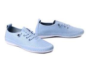 ARTIKER RELAKS 58C0381 lt. blue, półbuty damskie. Niebieskie półbuty Artiker Relaks, na lato, bez wzorów, ze skóry, bez obcasa, bez zapięcia. Za 184,90 zł.