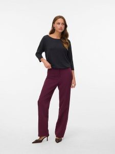 Vero Moda Koszulka w kolorze czarnym rozmiar: S. Czarne bluzki Vero Moda, s, bez wzorów, z lyocellu, bez kołnierzyka, bez ramiączek. Za 57,20 zł.