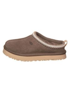UGG Skórzane kapcie "K Tazz" w kolorze brązowym rozmiar: 35. Brązowe kapcie Ugg, bez wzorów, z materiału. Za 299,95 zł.