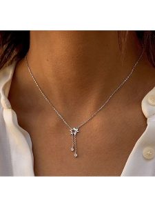 Eclat d'Argent Srebrny naszyjnik z elementem ozdobnym - dł. 40 cm rozmiar: onesize. Szare naszyjniki Eclat d'Argent, z cyrkonią, srebrne. Za 65,99 zł.