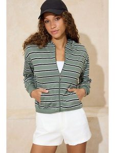 Trendyol Bluza w kolorze zielonym rozmiar: XS. Zielone bluzy Trendyol, xs, bez wzorów, bez kaptura. Za 86,99 zł.