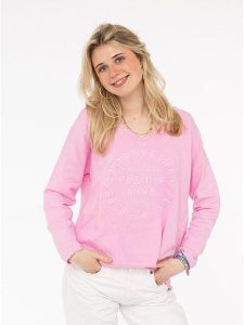 Zwillingsherz Sweter "Positive Mind" w kolorze jasnoróżowym rozmiar: L/XL. Różowe swetry oversize Zwillingsherz, l, bez wzorów, z bawełny, bez ramiączek. Za 126,99 zł.