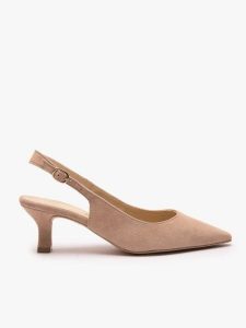 Beżowe czółenka slingback bez pięty. Brązowe czółenka Ryłko, bez wzorów, z gumy, bez obcasa, bez zapięcia. Za 379,99 zł.