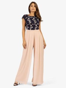 APART Kombinezon w kolorze czarno-beżowym rozmiar: 36. Brązowe kombinezony Apart, bez wzorów, z koronki, bez kołnierzyka, bez ramiączek. Za 239,99 zł.