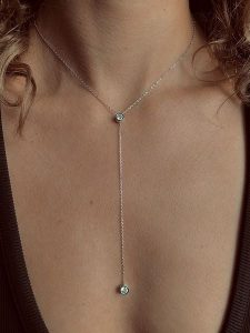 Eclat d'Argent Srebrny naszyjnik z elementem ozdobnym - dł. 40 cm rozmiar: onesize. Szare naszyjniki Eclat d'Argent, z cyrkonią, srebrne. Za 82,99 zł.