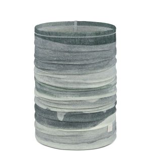 Komin chusta wielofunkcyjna z wełny merino lightweight. Fioletowe apaszki i chusty Buff, bez wzorów, z wełny. Za 132,99 zł.