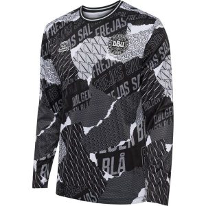 Długi rękaw koszulka przedmeczowa Dania 2023/24. Białe bluzki Hummel, bez wzorów, sportowe, bez kołnierzyka, bez ramiączek. Za 294,50 zł.