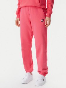 Tommy Jeans Spodnie dresowe Badge DW0DW20679 Różowy Regular Fit. Czerwone spodnie dresowe Tommy Jeans, l, bez wzorów, z bawełny. Za 219,99 zł.