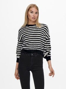 ONLY Sweter 15235973 Écru Regular Fit. Swetry klasyczne ONLY, xl, z syntetyku, bez kołnierzyka. Za 159,99 zł.