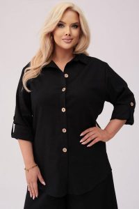 Koszula Lena w czarnym kolorze - Elegancja w stylu eco PLUS SIZE OVERSIZE XXL. Czarne koszule Moda Size Plus Iwanek, l, bez wzorów, ze lnu, bez kołnierzyka, plus size, bez ramiączek. W wyprzedaży za 189,90 zł.