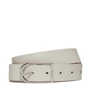 Pasek Damski Calvin Klein. Białe paski Calvin Klein, bez wzorów. Za 239,99 zł.