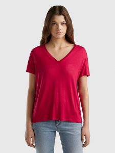 Benetton Koszulka w kolorze różowym rozmiar: XL. Różowe bluzki Benetton, xl, bez wzorów, bez kołnierzyka, bez ramiączek. Za 74,99 zł.