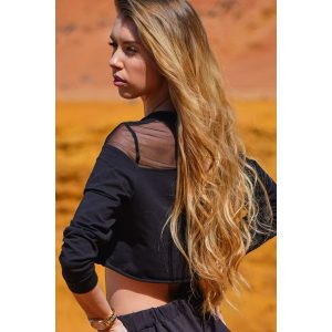 Czarna Krótka Bluza z Siateczkowymi Wstawkami. Czarne bluzy Infinite You, l, bez wzorów, z bawełny, bez kaptura. Za 174,90 zł.