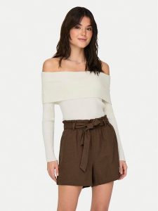 JDY Bluzka Liva 15336133 Écru Regular Fit. Bluzki JDY, s, bez wzorów, z syntetyku, bez kołnierzyka, bez ramiączek. Za 139,99 zł.