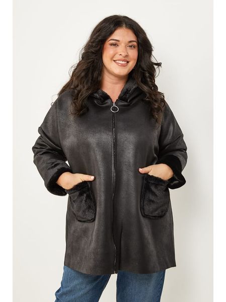 Curvy Lady Kurtka przejściowa w kolorze czarnym rozmiar: 40/42. Czarne kurtki Curvy Lady, bez wzorów, bez kaptura. Za 208,99 zł.