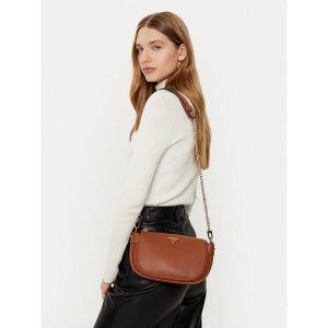 Torebka Guess. Brązowe listonoszki Guess, z aplikacjami, bez dodatków. Za 282,99 zł.