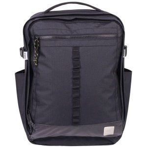 Plecak sportowo-turystyczny dla dorosłych BHAKRA Backpac pojemność 22 L. Czarne plecaki Caterpillar. Za 169,99 zł.