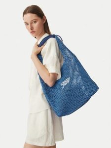 Tommy Jeans Torebka Tjw Summer Crochet Hobo AW0AW18778 Niebieski. Niebieskie torebki klasyczne Tommy Jeans, bez wzorów, z jeansu, bez dodatków. Za 529,99 zł.