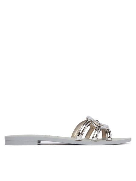 Guess Klapki FLJHO2 ELE03 Srebrny. Szare klapki Guess, z aplikacjami, bez obcasa. Za 329,99 zł.