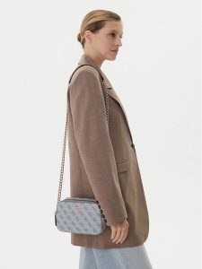 Guess Torebka Noelle II HWBG96 72140 Niebieski. Niebieskie torebki wieczorowe Guess, z aplikacjami, ze skóry, bez dodatków. Za 429,99 zł.