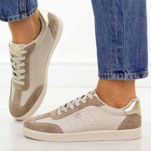 Beżowe skórzane półbuty damskie S.Barski 7091. Brązowe półbuty S.BARSKI, na jesień, bez wzorów, z jeansu, z okrągłym noskiem, bez obcasa, na płaskiej podeszwie, bez zapięcia. Za 239,00 zł.