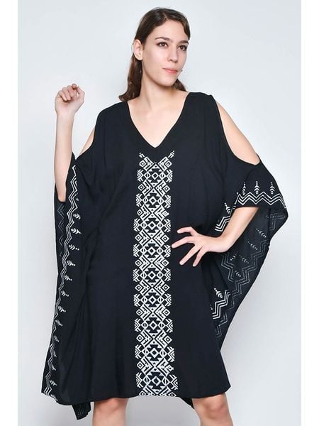 H.H.G. Sukienka w kolorze czarnym rozmiar: S. Czarne sukienki H.H.G., s, bez wzorów, z wiskozy, bez kołnierzyka, bez ramiączek, midi. Za 87,81 zł.