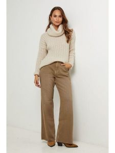 L'armoire de Suzette Golf w kolorze kremowym rozmiar: 38/40. Brązowe golfy L'armoire de Suzette, bez wzorów. Za 104,99 zł.