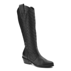 Czarne Kozaki Exquisite Modne Kozaki Damskie. Czarne kozaki Exquisite, w ażurowe wzory, ze skóry, bez obcasa, na obcasie, bez zapięcia. Za 639,00 zł.
