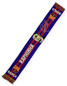 Szalik Barcelona Raphinha - oficjalny licencjonowany. Czerwone szaliki FC BARCELONA, bez wzorów, z bawełny. Za 94,90 zł.