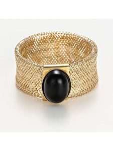 OR ÉCLAT Złoty pierścionek "Onyx Flamboyant" z onyksem rozmiar: onesize. Czarne pierścionki OR ÉCLAT, z onyksem, złote. Za 774,95 zł.