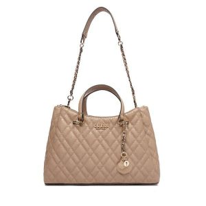 Torebka Guess. Brązowe kuferki Guess, z aplikacjami, bez dodatków. Za 679,99 zł.