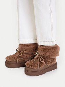 Roxy Śniegowce CEOBR-6662M-2 Brązowy. Brązowe buty zimowe Roxy, bez obcasa, bez zapięcia. Za 279,99 zł.