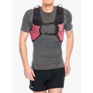 Kamizelka biegowa Silva Strive Fly Vest. Czerwone kamizelki SILVA, l, bez wzorów, bez kołnierzyka, bez ramiączek, bez kaptura. Za 236,19 zł.