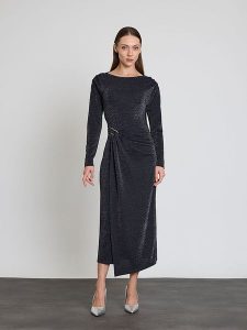 BGN Sukienka w kolorze antracytowym rozmiar: 38. Czarne sukienki BGN, na imprezę, z aplikacjami, bez kołnierzyka, bez ramiączek, maxi. Za 187,99 zł.