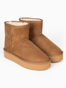 Blackfield Botki zimowe "Princesse" w kolorze jasnobrązowym rozmiar: 36. Brązowe botki Blackfield, na zimę, bez wzorów, z materiału, z okrągłym noskiem, bez obcasa, na platformie, bez zapięcia. Za 152,98 zł.