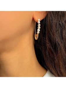 DI GIORGIO Srebrne kolczyki-kreole z perłami rozmiar: onesize. Szare kolczyki DI GIORGIO, z perłą, srebrne. Za 121,99 zł.